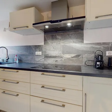 Apartament Manala -
